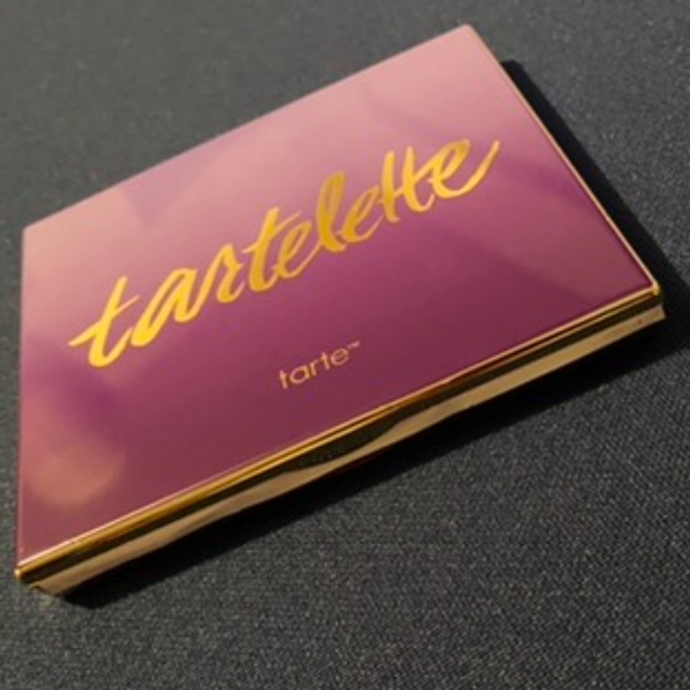 SOLD OUT! Tarte Tartelette Amazonian Clay Palette